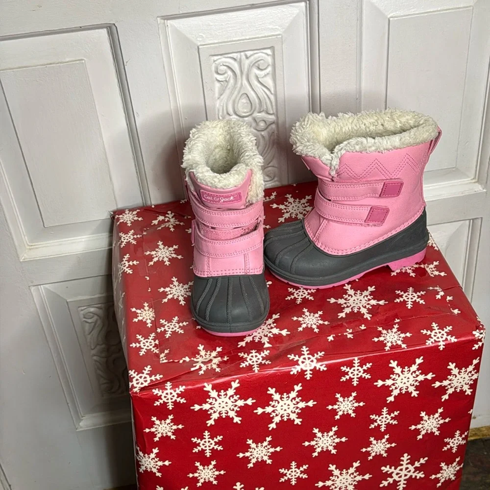Cat & Jack Winter Waterproof Pink & Black Faux Fur Boots Size 9